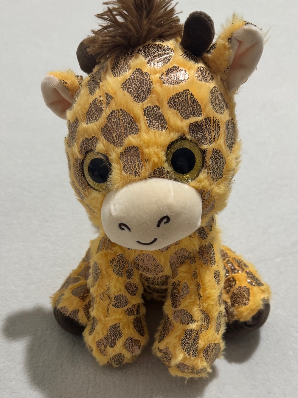 Hug Me 10 Inch Giraffe Plush Big Glitter Eyes Soft Stuffed Animal